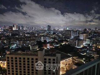 For rent 2 ベッドルーム condo in Huai Khwang, Bangkok