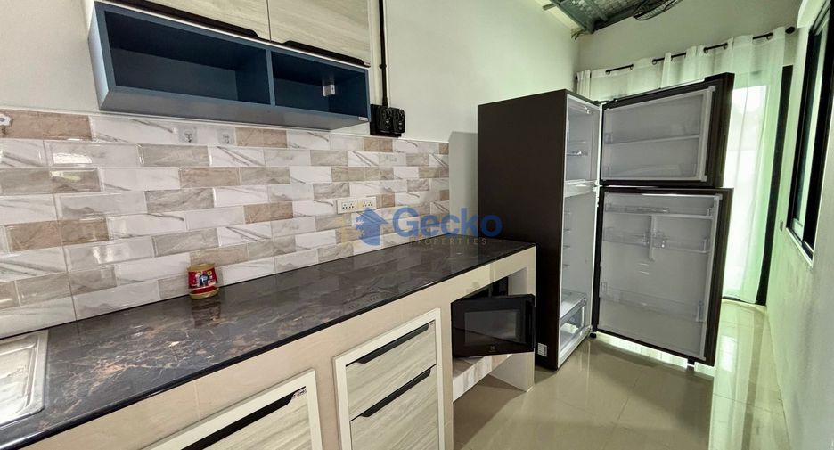 Haus zur Miete mit 3 Zimmer in Bang Lamung, Chonburi