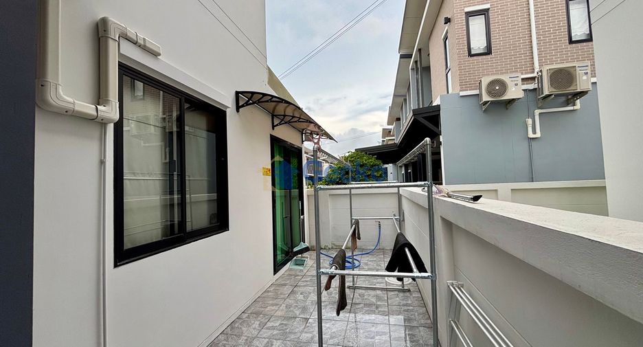 Haus zur Miete mit 3 Zimmer in Bang Lamung, Chonburi