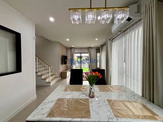 Haus zur Miete mit 3 Zimmer in Bang Lamung, Chonburi