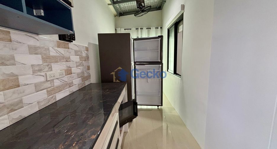 Haus zur Miete mit 3 Zimmer in Bang Lamung, Chonburi