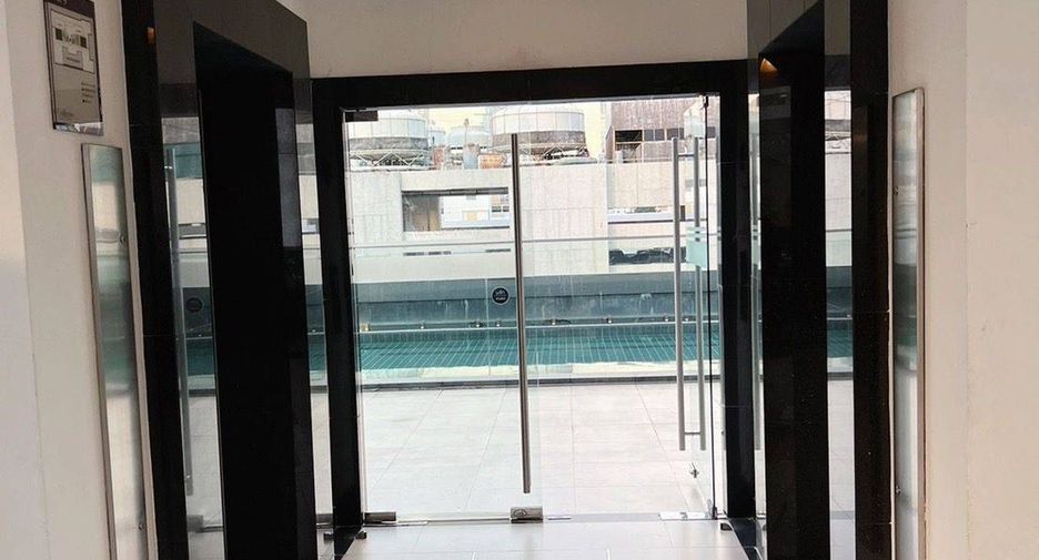 For rent 1 bed condo in Sathon, Bangkok