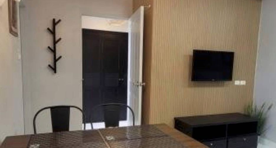 For rent 2 bedrooms condo in Bang Na, Bangkok