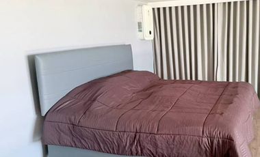 Condo en alquiler de 2 habitaciones en Huai Khwang, Bangkok