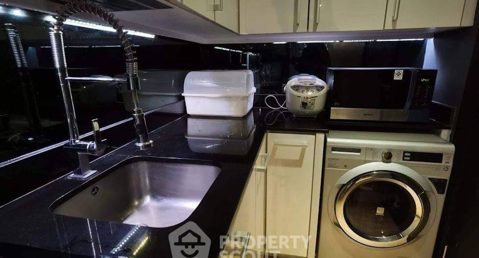For rent 2 bedrooms condo in Bang Lamung, Chonburi