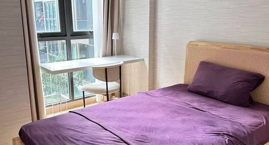 For rent 2 bedrooms condo in Huai Khwang, Bangkok
