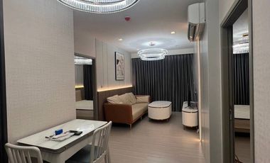 For rent 2 bedrooms condo in Huai Khwang, Bangkok