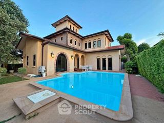 Casa adosada en alquiler de 4 habitaciones en Huay Yai, Pattaya