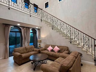Casa adosada en alquiler de 4 habitaciones en Huay Yai, Pattaya