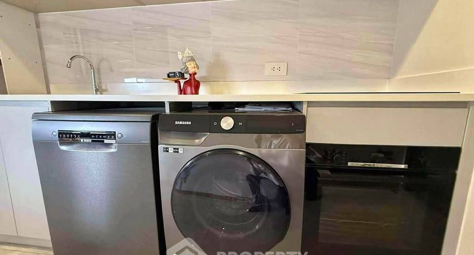 Condo en alquiler de 2 habitaciones en Watthana, Bangkok