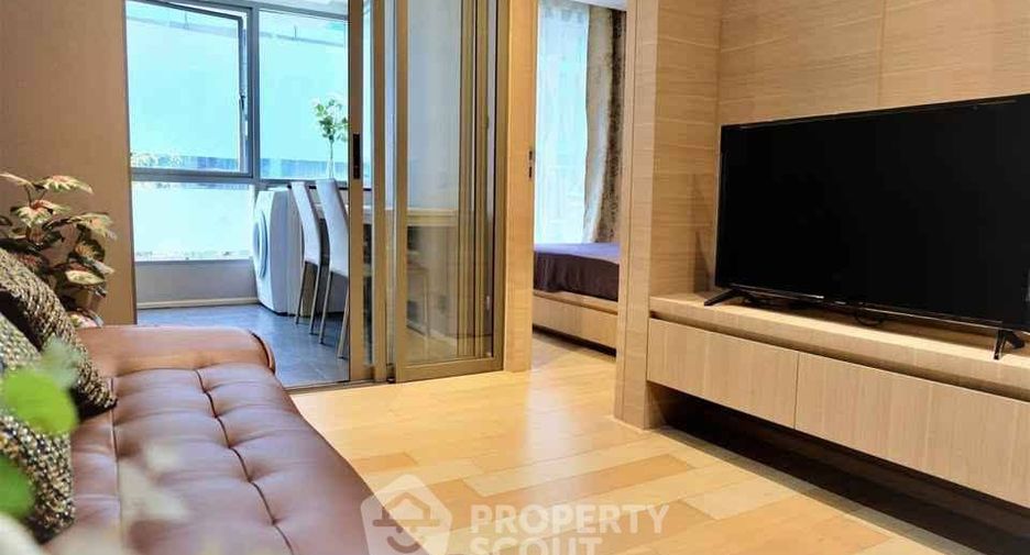 For rent 1 bed condo in Sathon, Bangkok