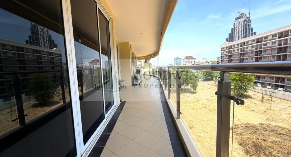 Condo en venta de 2 habitaciones en Bang Lamung, Chonburi