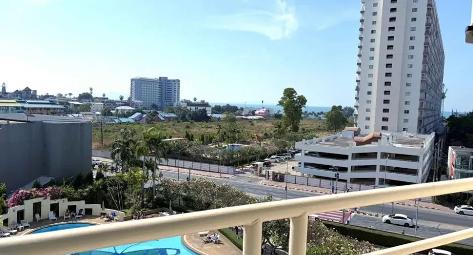 For sale 1 bed condo in Jomtien, Pattaya