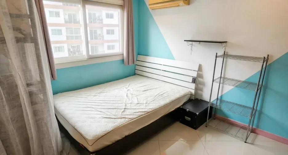 Продажа 2 спальни кондо в Йомтиен, Паттайя