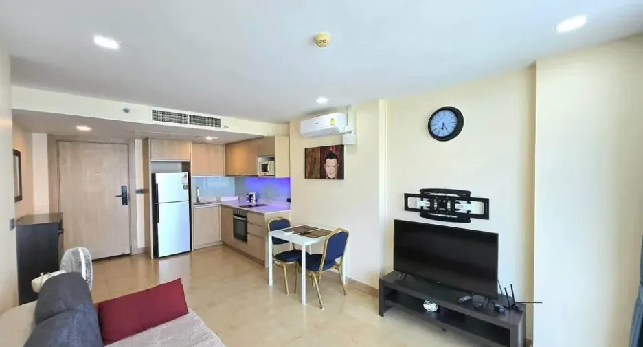 For sale 1 bed condo in Bang Lamung, Chonburi