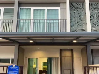 For rent 3 bedrooms townhouse in Thalang, Phuket
