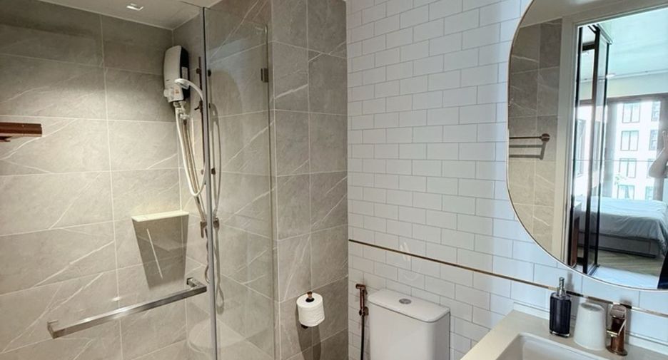 For rent 1 bed condo in Watthana, Bangkok
