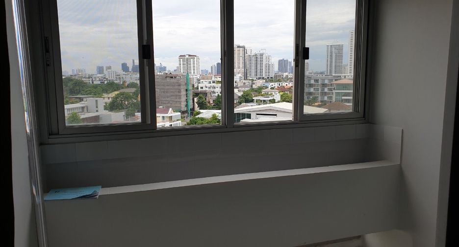 ให้เช่า 3 ห้องนอน คอนโด ใน วัฒนา, กรุงเทพฯ