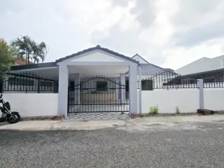 For sale 3 bedrooms house in Bang Lamung, Chonburi