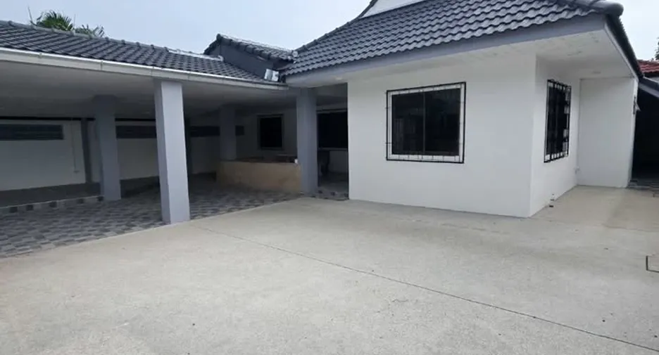 For sale 3 bedrooms house in Bang Lamung, Chonburi
