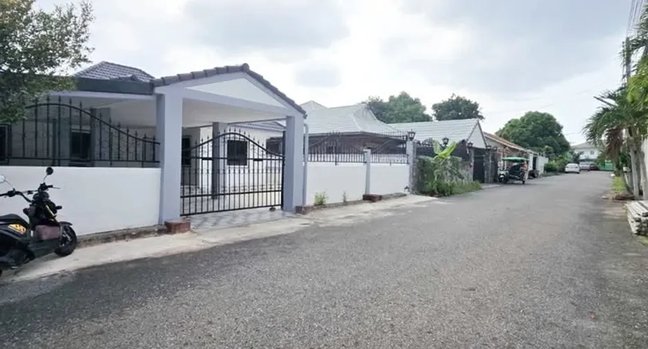 For sale 3 bedrooms house in Bang Lamung, Chonburi