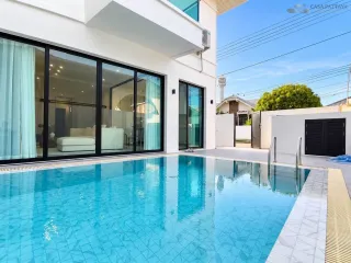 For sale 5 bedrooms villa in Bang Lamung, Chonburi
