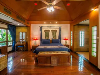À louer et à vendre 3 chambres maison à Bang Lamung, Chonburi