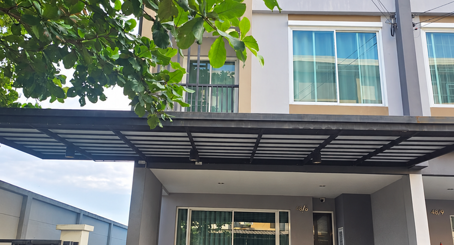 For sale 4 bedrooms townhouse in Prawet, Bangkok