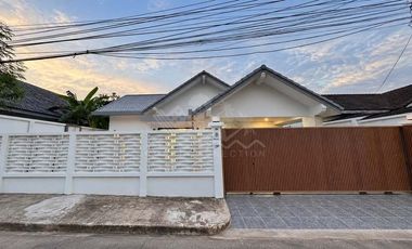 Haus zum Kauf mit 3 Zimmer in Bang Lamung, Chonburi