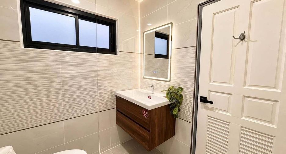 Haus zum Kauf mit 3 Zimmer in Bang Lamung, Chonburi
