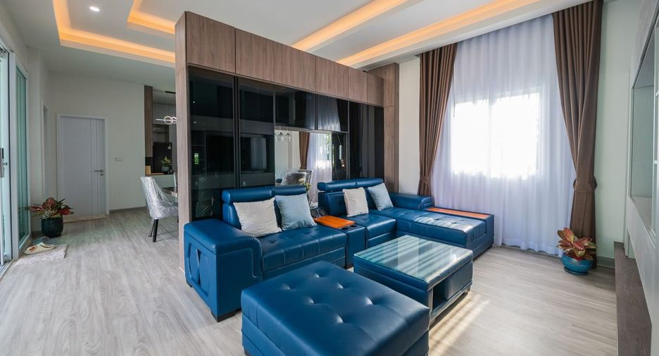 Casa en venta de 4 habitaciones en Bang Lamung, Chonburi