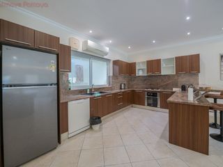 Haus zur Miete mit 5 Zimmer in Bang Lamung, Chonburi