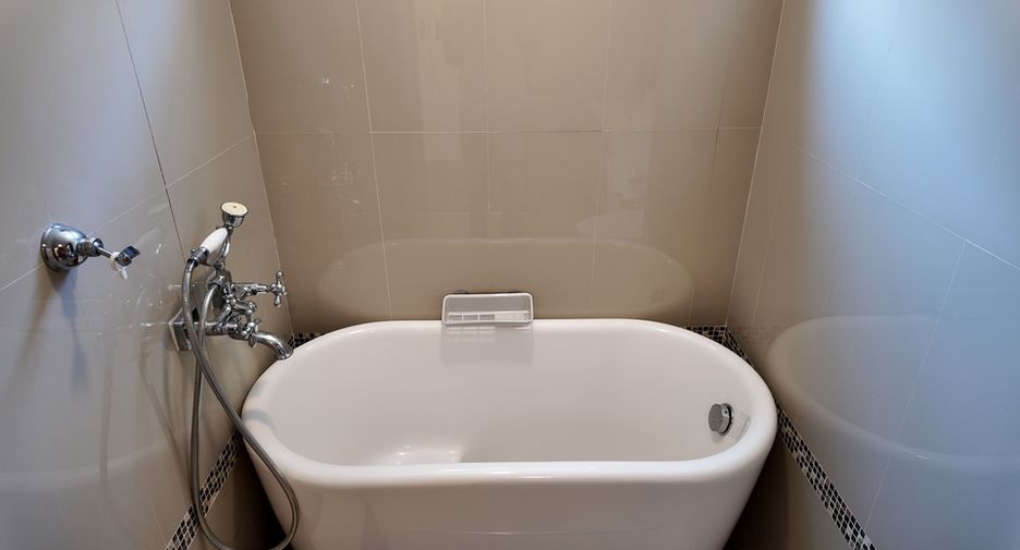 À vendre 2 chambres condo à Bang Lamung, Chonburi