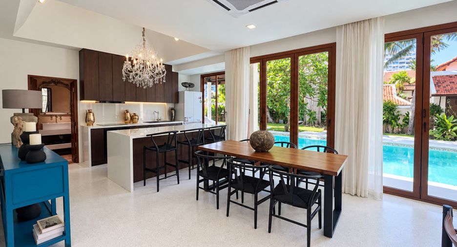Villa en venta de 5 habitaciones en Bang Lamung, Chonburi