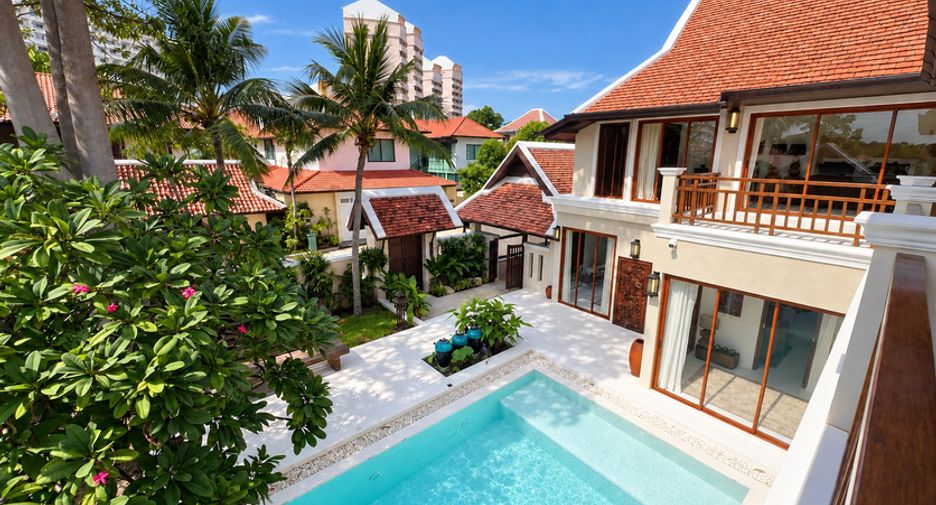 Villa en venta de 5 habitaciones en Bang Lamung, Chonburi