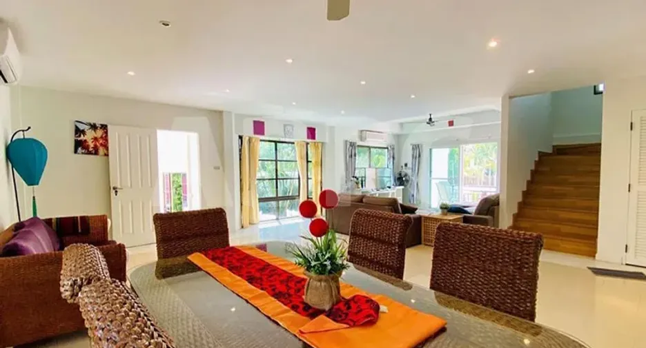 Haus zur Miete mit 6 Zimmer in Bang Lamung, Chonburi