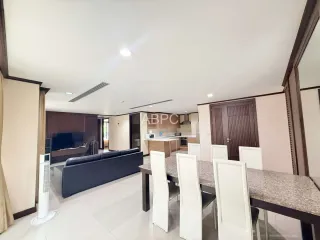 出租 和 出售 2 卧室 公寓 在 Bang Lamung, Chon Buri