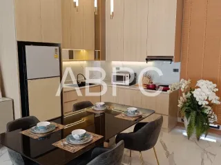 Casa adosada en venta de 4 habitaciones en Bang Lamung, Chonburi