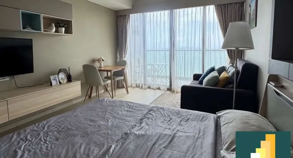 Wohnung zur Miete und zum Kauf mit 1 Zimmer in Bang Lamung, Chonburi