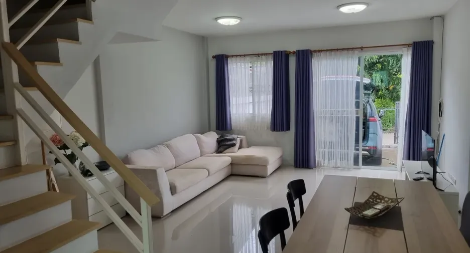 For sale 2 bedrooms townhouse in Bang Lamung, Chonburi