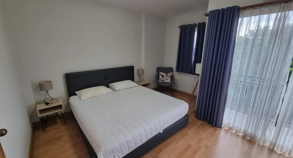 For sale 2 bedrooms townhouse in Bang Lamung, Chonburi