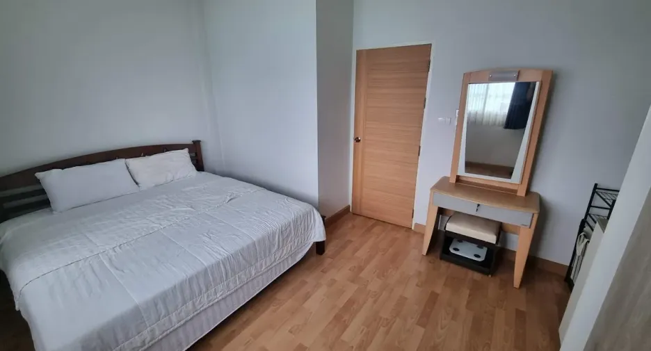 For sale 2 bedrooms townhouse in Bang Lamung, Chonburi