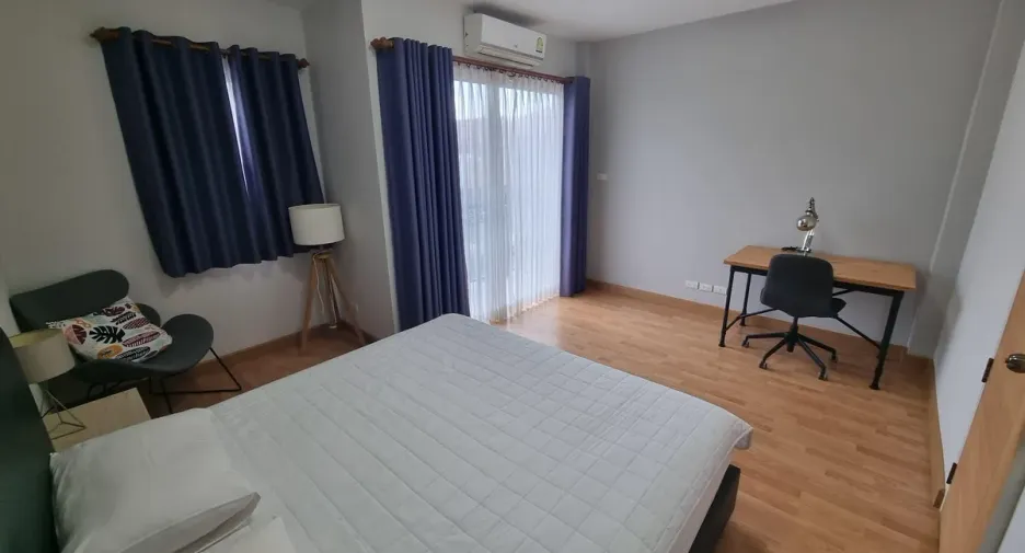 For sale 2 bedrooms townhouse in Bang Lamung, Chonburi