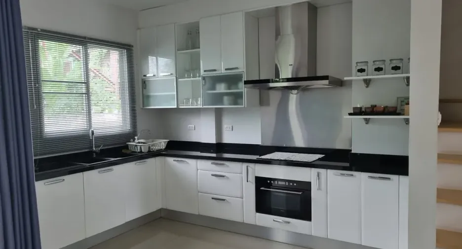 For sale 2 bedrooms townhouse in Bang Lamung, Chonburi