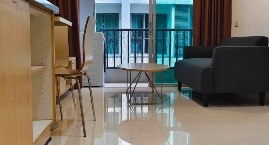 Condo en venta y en alquiler de 1 habitaciones en Phra Khanong, Bangkok