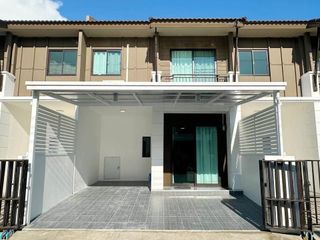 For rent 3 bedrooms townhouse in Mueang Chiang Mai, Chiang Mai