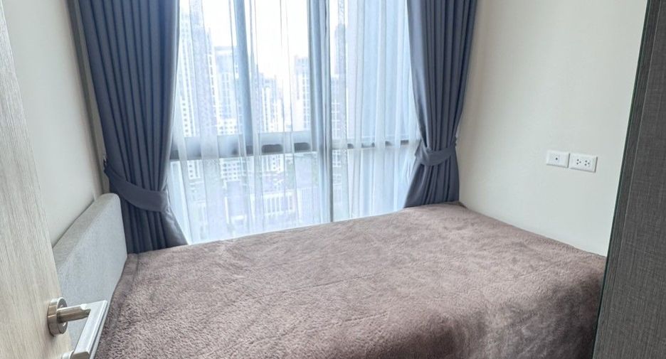 For sale 2 bedrooms condo in Huai Khwang, Bangkok