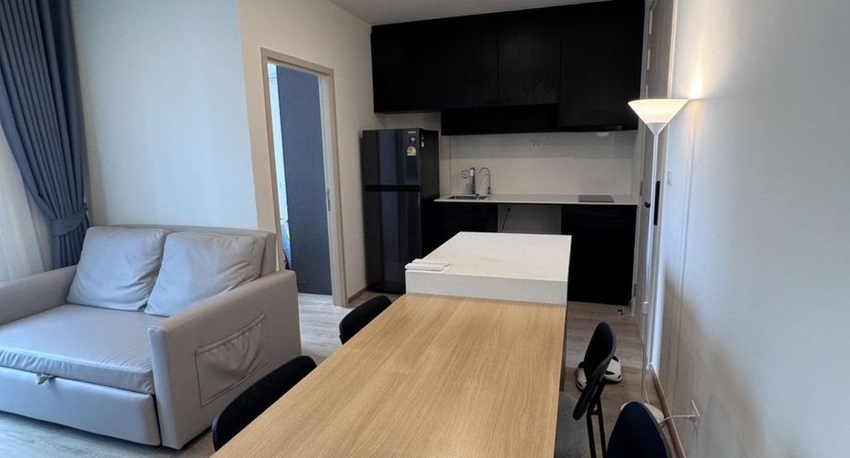 For sale 2 bedrooms condo in Huai Khwang, Bangkok