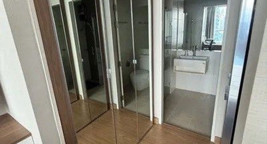 For sale 2 bedrooms condo in Yan Nawa, Bangkok