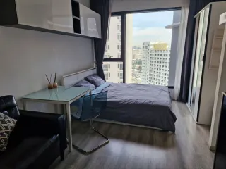 À louer studio condo à Watthana, Bangkok